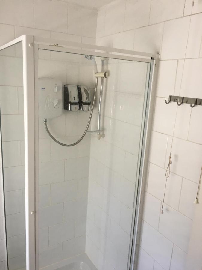 Budget Stay, Shared Guest House, R1 Mount Pleasant Hill Swansea Eksteriør bilde